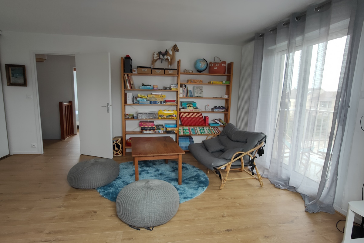 Grande chambre enfants jeux et jouets duplex Normandie